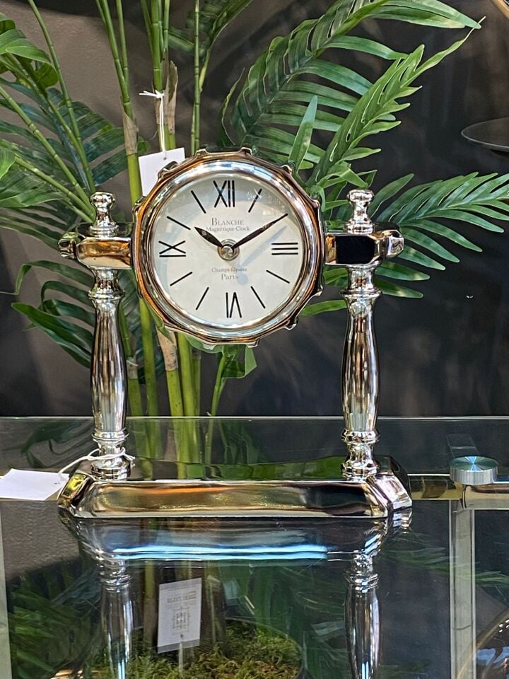 Masa Saati (Gümüş) 24*23 cm