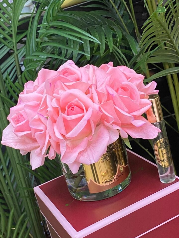 Kokulu Yaşayan Güller 7 li