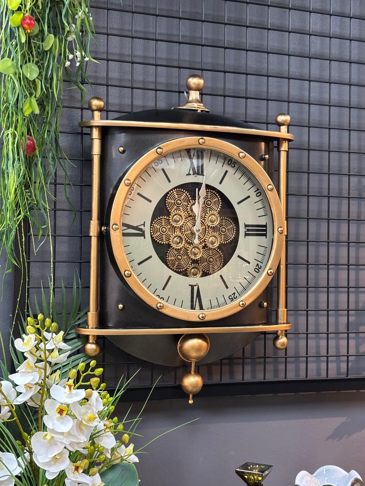 Çarklı Duvar Saati 60*46 cm  (İTHAL)