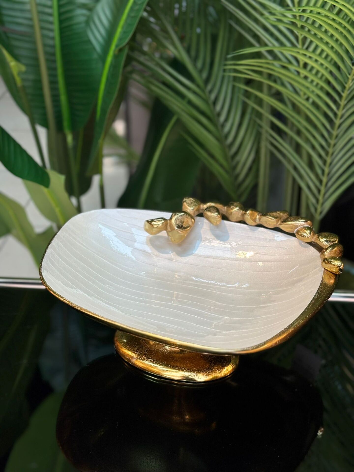 Pearl Döküm Ayaklı Çukur Sunumluk (34*31*13)